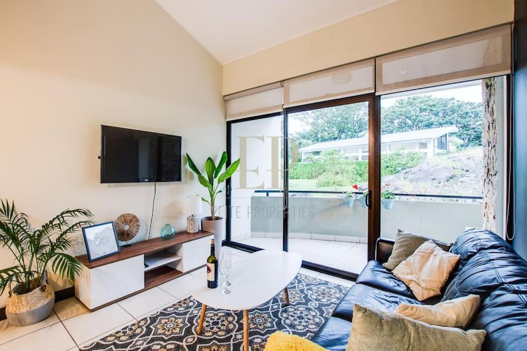 Cr Mariposa Rentals Comfortable Penthouse, Ac, Pool, Gym, Tennis Santa Ana  Dış mekan fotoğraf